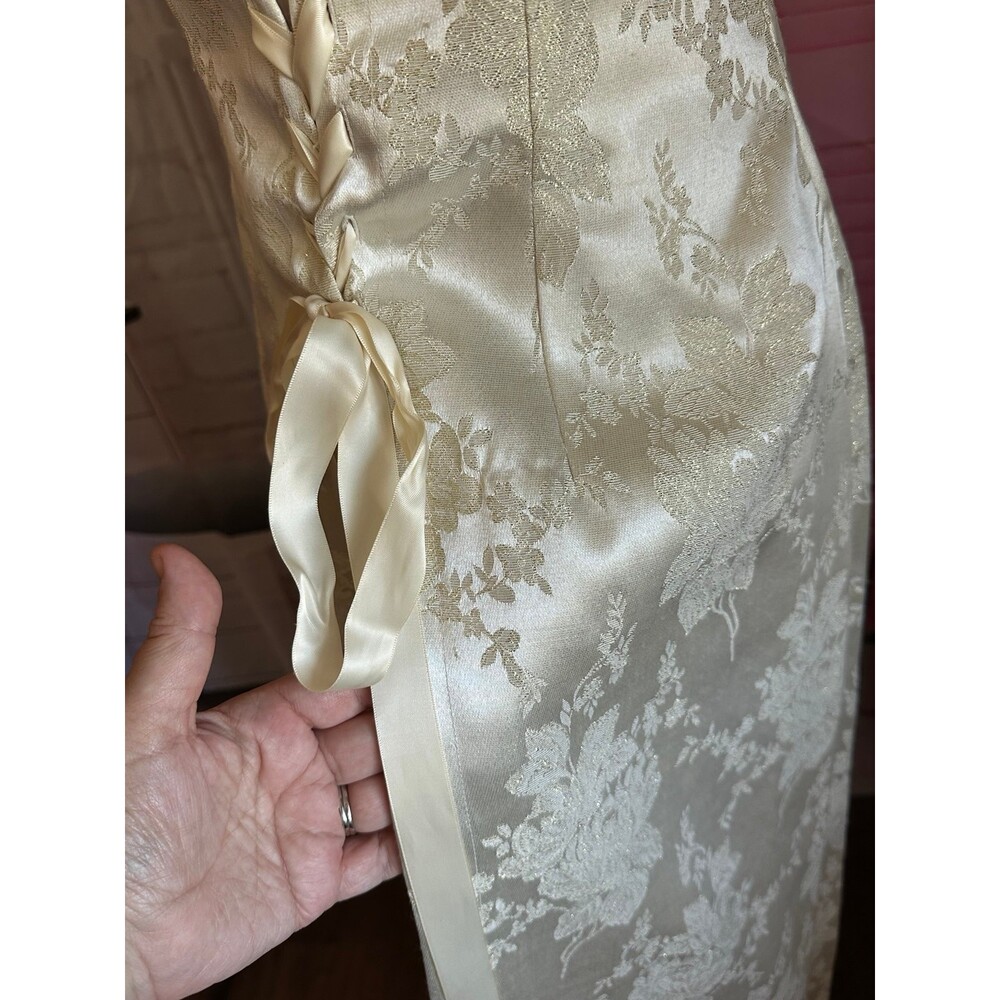 Vintage Ivory Floral Brocade Bridal Gown Strapless Lace-Up Wedding Dress - Picture 5 of 10